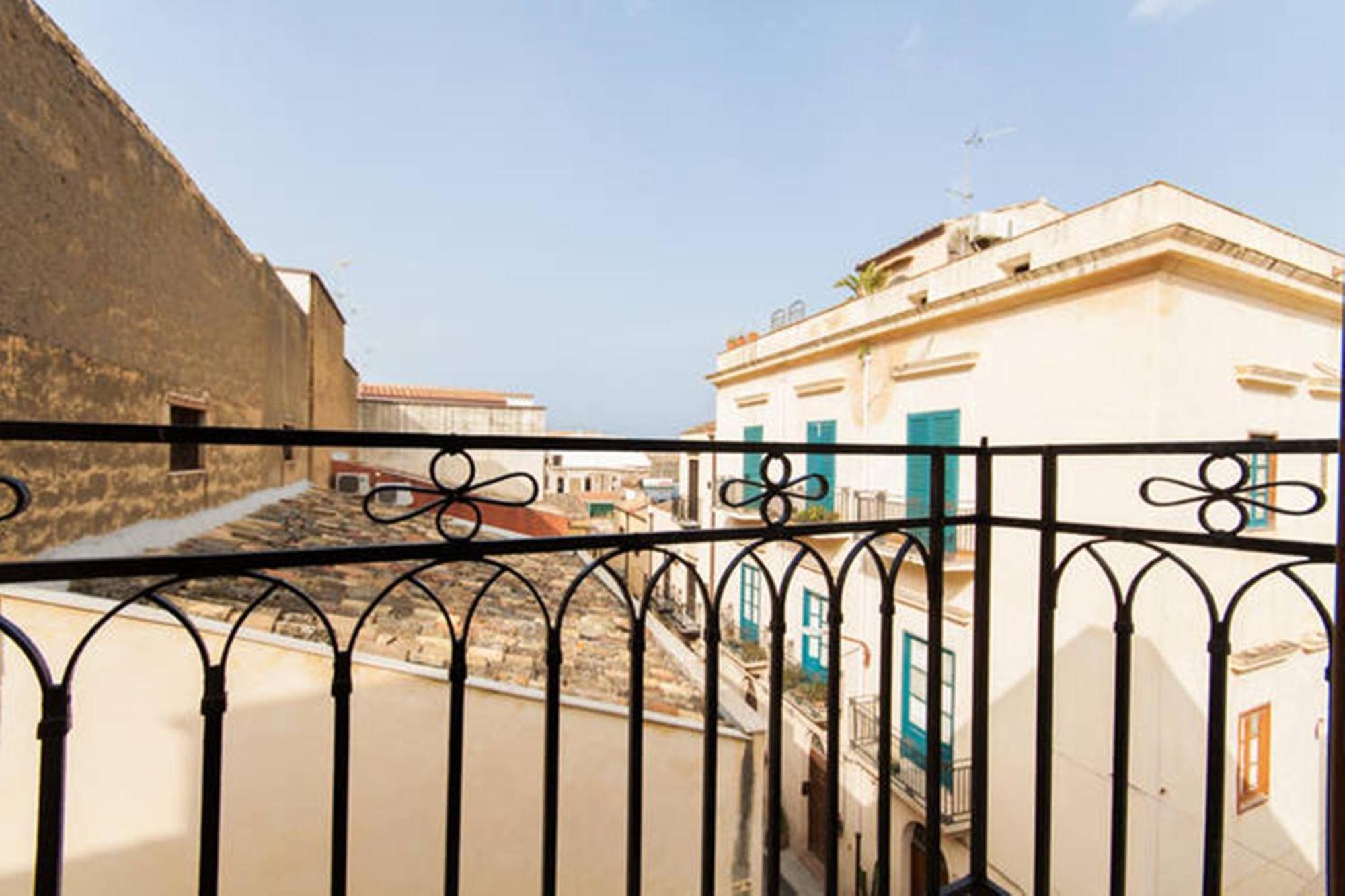 Emporium Bed & Breakfast Castellammare del Golfo Exterior photo